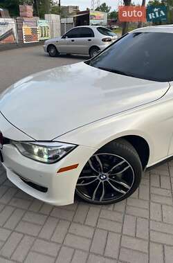 Седан BMW 3 Series 2015 в 