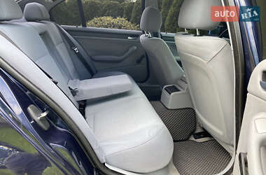 Седан BMW 3 Series 2002 в 