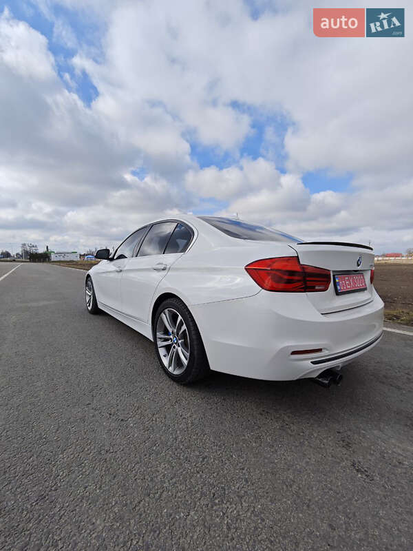 Седан BMW 3 Series 2017 в Києві