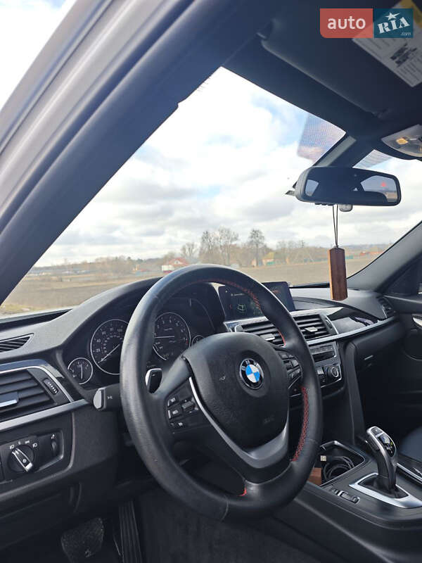 Седан BMW 3 Series 2017 в Києві