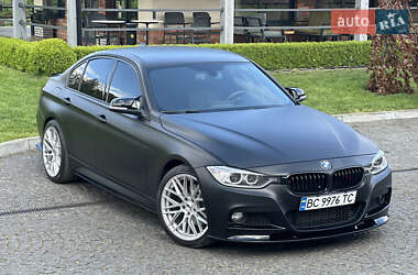 Седан BMW 3 Series 2012 в Жовкві