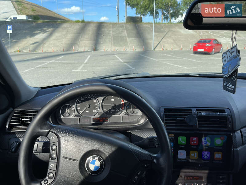 Седан BMW 3 Series 2001 в Києві
