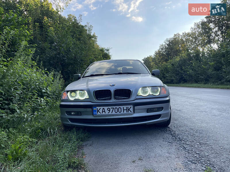 Седан BMW 3 Series 2001 в Києві