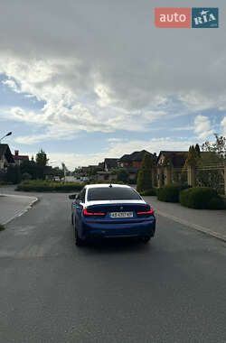 Седан BMW 3 Series 2022 в 