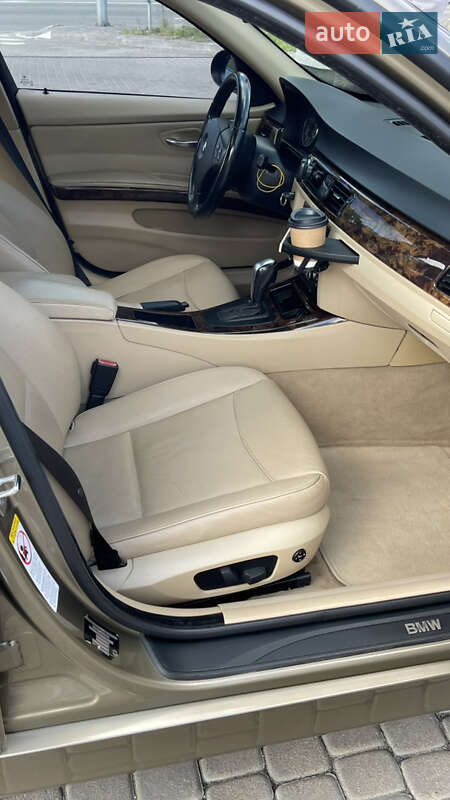 Седан BMW 3 Series 2006 в Києві