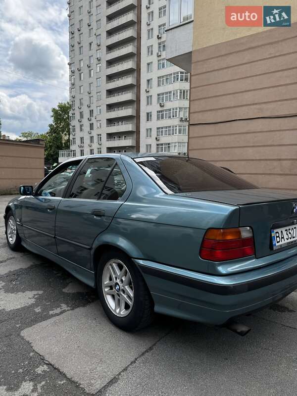Седан BMW 3 Series 1996 в Киеве фото 4 Седан BMW 3 Series 1996 в Киеве