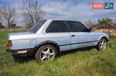 Купе BMW 3 Series 1988 в 