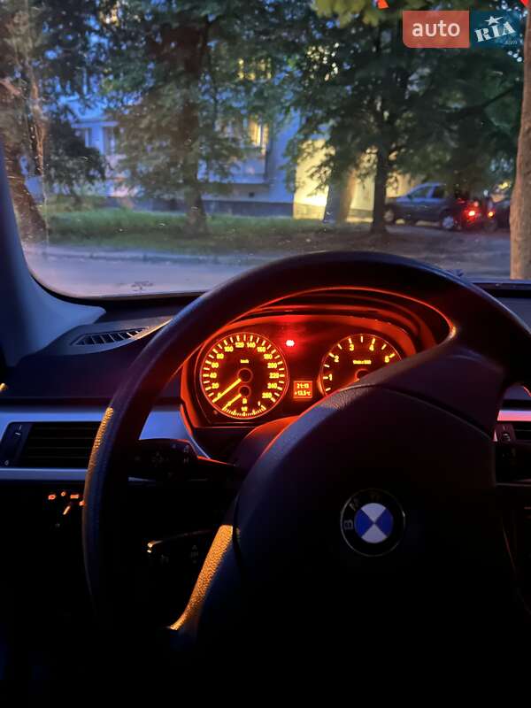 Седан BMW 3 Series 2006 в Киеве