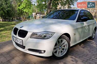 Седан BMW 3 Series 2011 в 