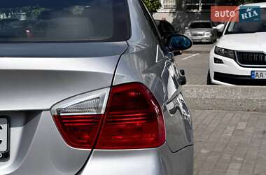 Седан BMW 3 Series 2005 в 