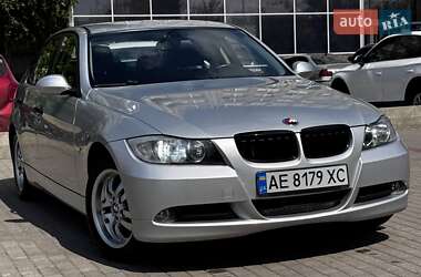 Седан BMW 3 Series 2005 в Днепре