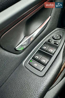 Седан BMW 3 Series 2014 в 