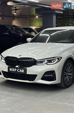 Седан BMW 3 Series 2022 в 