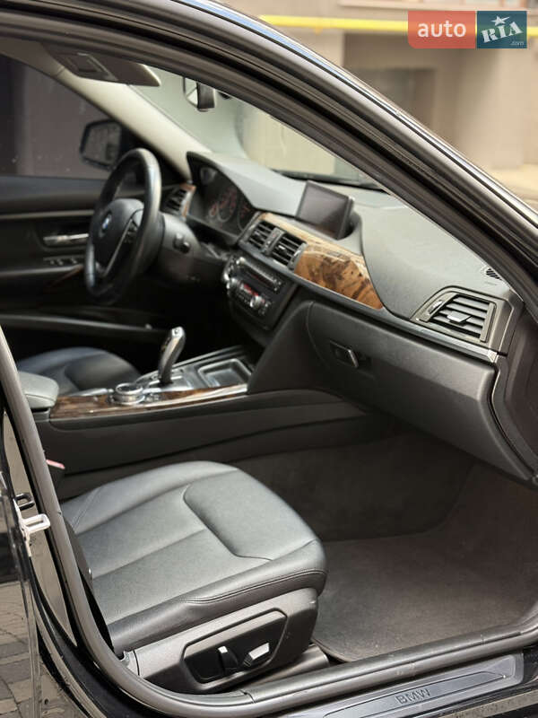 Седан BMW 3 Series 2013 в Ивано-Франковске