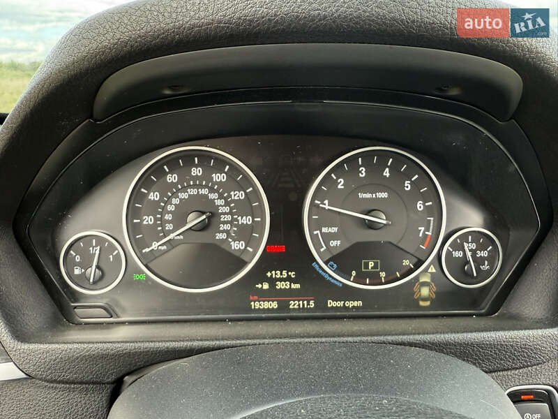 Седан BMW 3 Series 2015 в Львові