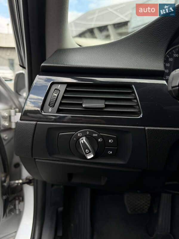 Седан BMW 3 Series 2010 в Львове фото 29 Седан BMW 3 Series 2010 в Львове