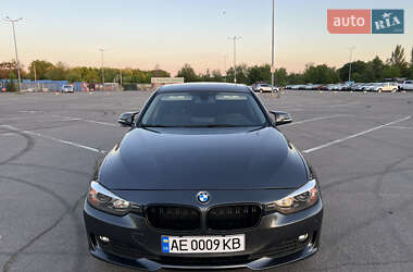 Седан BMW 3 Series 2015 в 