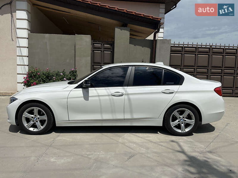 Седан BMW 3 Series 2013 в Миколаєві