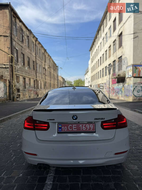 Седан BMW 3 Series 2014 в Одессе