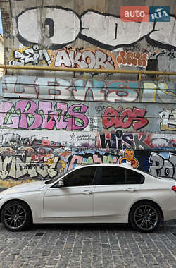 Седан BMW 3 Series 2014 в 