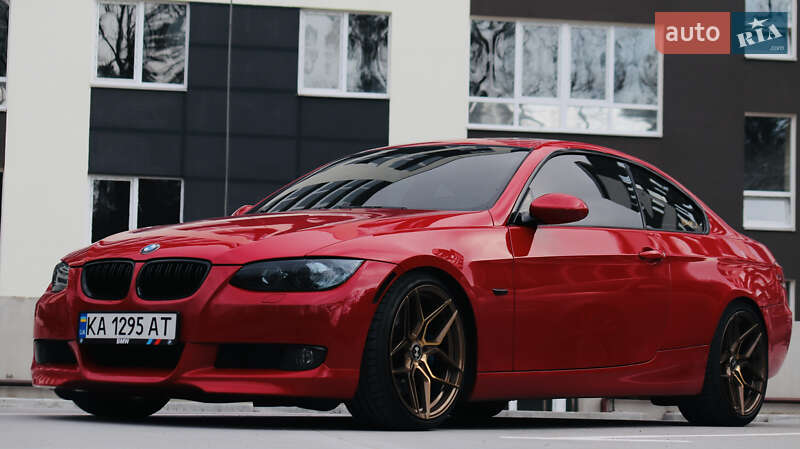 Купе BMW 3 Series 2009 в Киеве