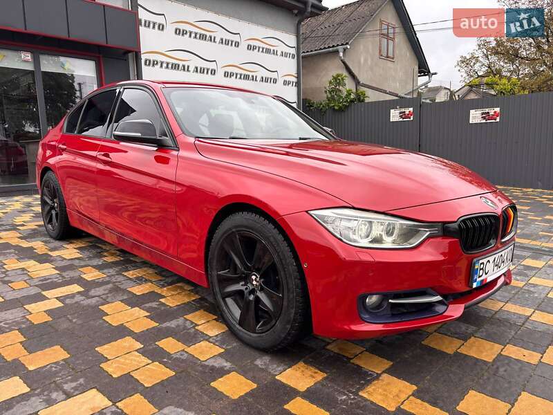 Седан BMW 3 Series 2012 в Львові