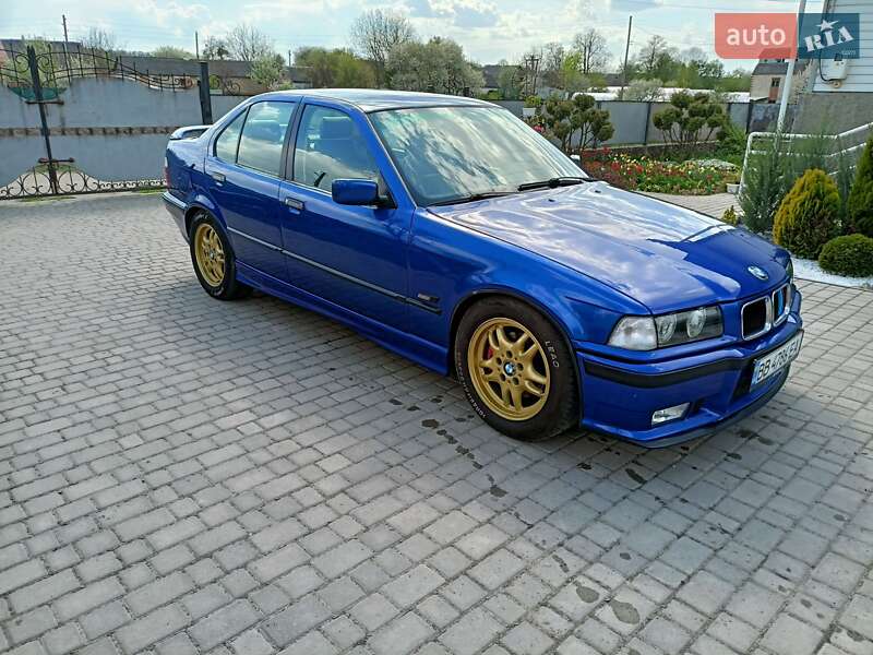 Седан BMW 3 Series 1994 в 