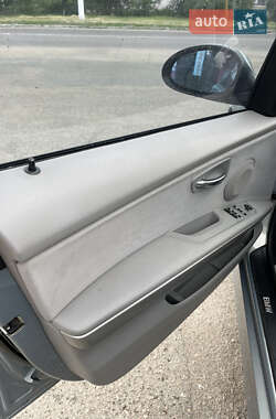 Седан BMW 3 Series 2006 в 