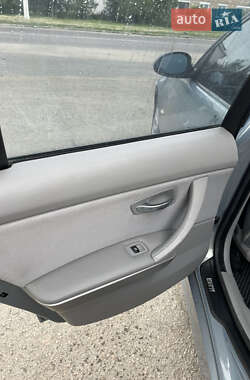Седан BMW 3 Series 2006 в 