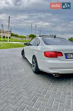 Купе BMW 3 Series 2012 в 