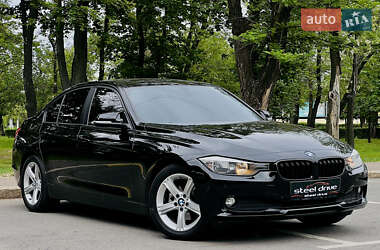 Седан BMW 3 Series 2013 в 