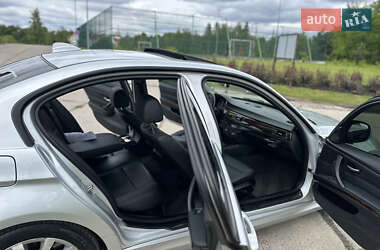 Седан BMW 3 Series 2010 в 
