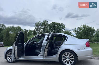 Седан BMW 3 Series 2010 в 
