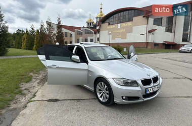 Седан BMW 3 Series 2010 в 
