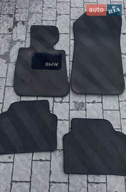 Седан BMW 3 Series 2010 в 