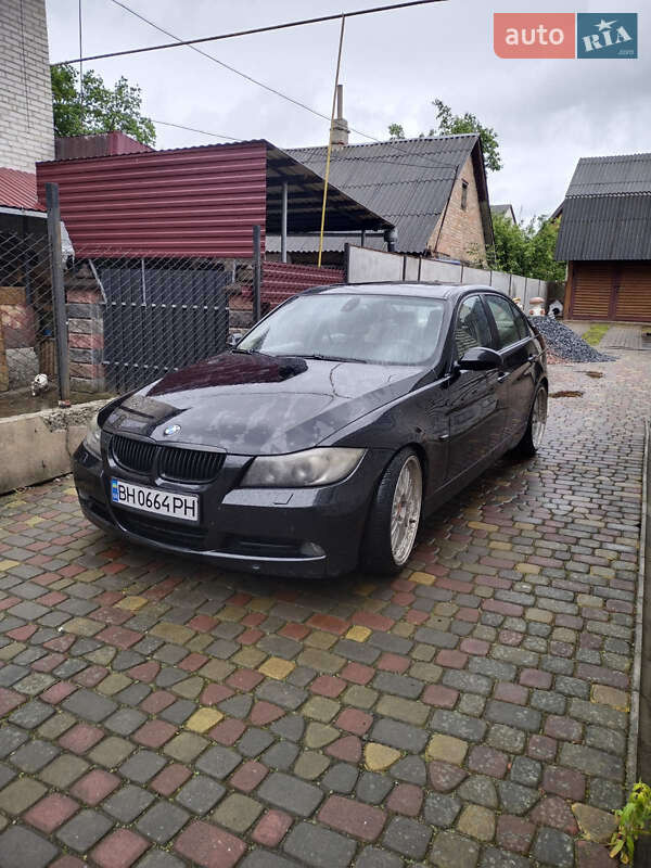 Седан BMW 3 Series 2006 в Луцке