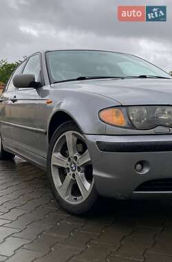 Седан BMW 3 Series 2005 в 