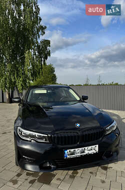 Седан BMW 3 Series 2019 в Ивано-Франковске