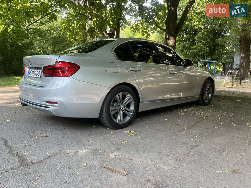 Седан BMW 3 Series 2016 в Днепре