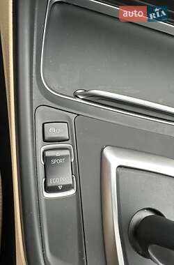 Седан BMW 3 Series 2016 в 