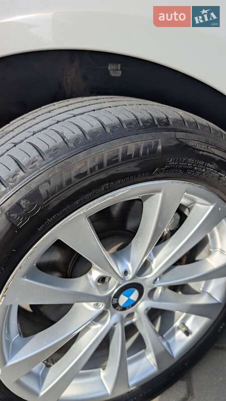 Седан BMW 3 Series 2017 в Одессе