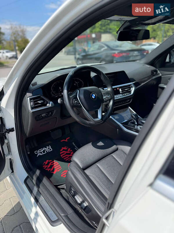 Седан BMW 3 Series 2019 в Виннице