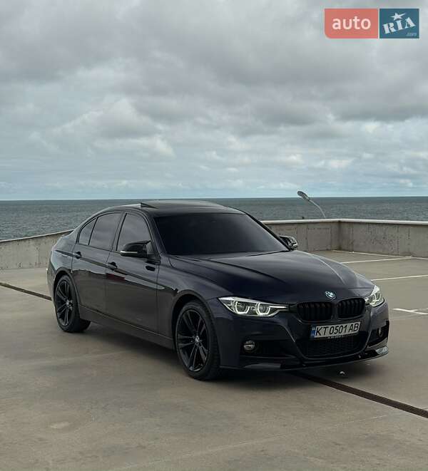 Седан BMW 3 Series 2017 в Одессе