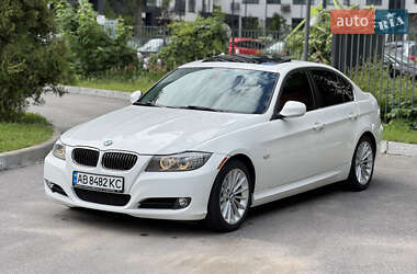 Седан BMW 3 Series 2011 в Виннице