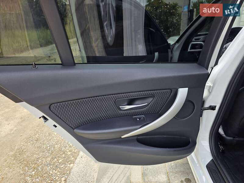 Седан BMW 3 Series 2012 в Одессе