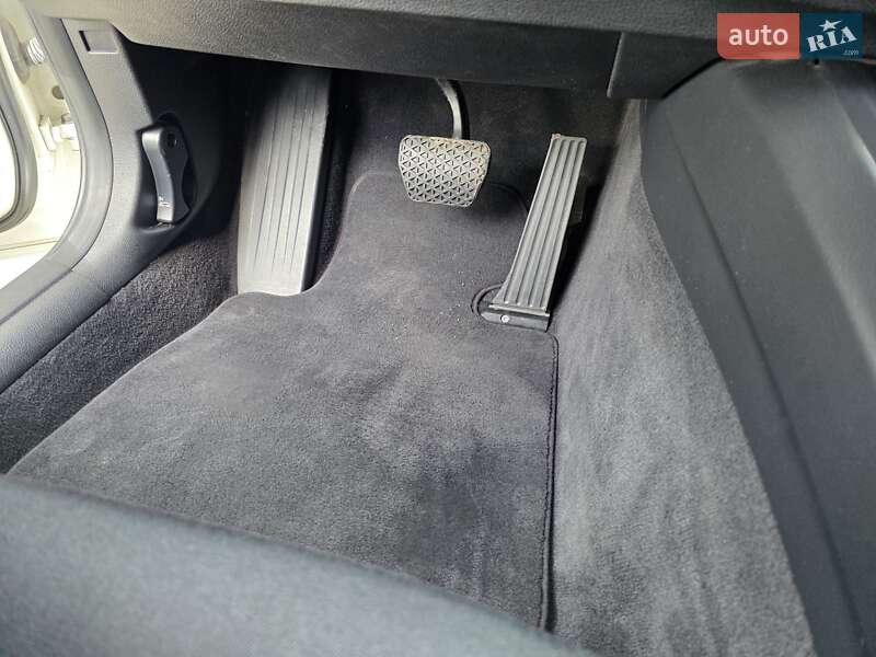 Седан BMW 3 Series 2012 в Одессе