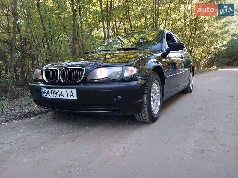 Седан BMW 3 Series 2004 в 