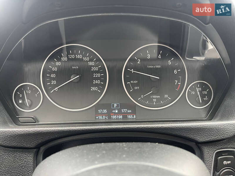 Седан BMW 3 Series 2015 в Киеве