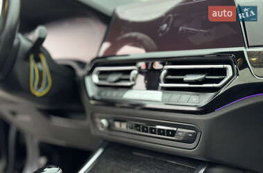 Седан BMW 3 Series 2019 в 