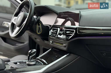 Седан BMW 3 Series 2019 в 
